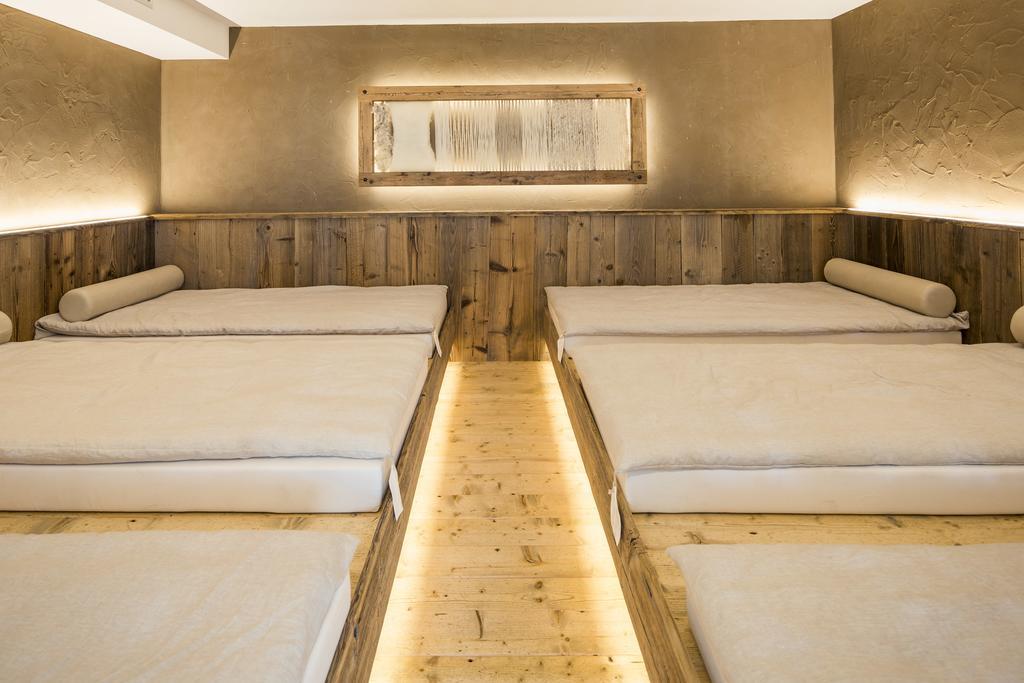 Hotel Petrus Brunico Ngoại thất bức ảnh