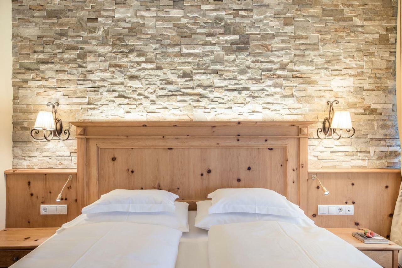 Hotel Petrus Brunico Ngoại thất bức ảnh